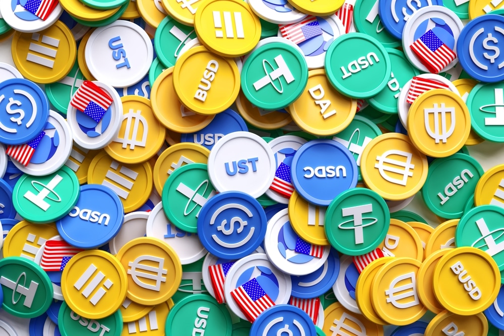 Stablecoin Regulatory Proposal Gains Fresh Cross-Party Support Among Senators